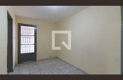 Casa com 1 quarto para alugar na Rua Rosalina Borges de Toledo, Ponte Rasa, São Paulo