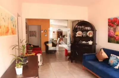 Casa com 3 quartos para alugar na Rua L13, Feliz, Goiânia