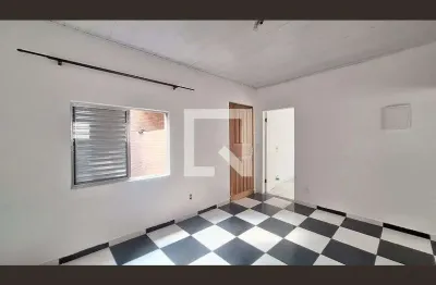Casa com 1 quarto para alugar na Rua Venâncio Aires, Pompéia, São Paulo