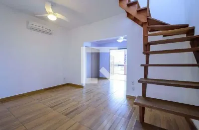 Casa com 2 quartos para alugar na Rua Doutor Barcelos, Camaquã, Porto Alegre