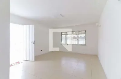 Casa com 3 quartos para alugar na Rua General Brasílio Taborda, Butantã, São Paulo