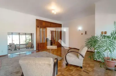 Casa para aluguel - vila ipiranga, 3 quartos,  250 m² - porto alegre