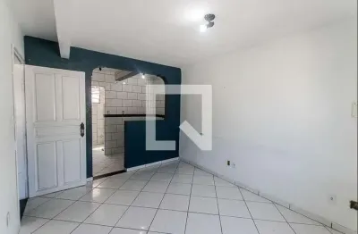 Casa com 1 quarto para alugar na Rua Santa Bernadete, Barreiras, Salvador