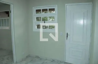 Casa com 1 quarto para alugar na Rua Beta, Jardim Barbacena, Cotia
