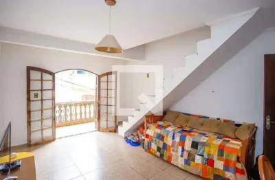 Casa com 2 quartos para alugar na Rua Almirante Gago Coutinho, Conceição, Diadema