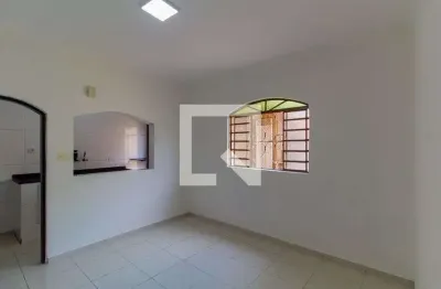 Casa com 2 quartos para alugar na Rua Henrique, Vila Ema, São Paulo