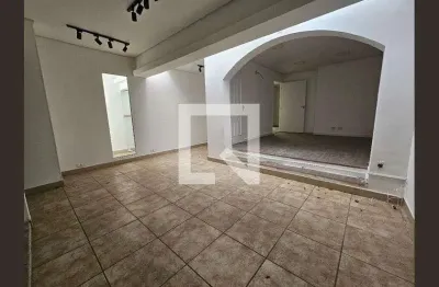 Casa com 4 quartos para alugar na Rua São Benedito, Santo Amaro, São Paulo