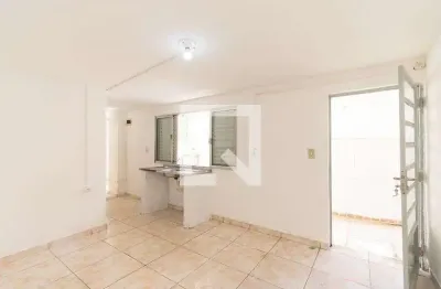 Casa com 1 quarto para alugar na Rua Annie Álvares Penteado, Aricanduva, São Paulo