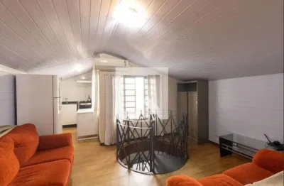 Casa com 1 quarto para alugar na Rua Vereador Yrlan Cavet, Boqueirão, Curitiba