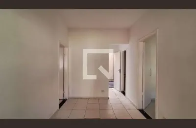 Casa com 2 quartos para alugar na Rua Renato Francisco de Souza, Vilamar, Praia Grande