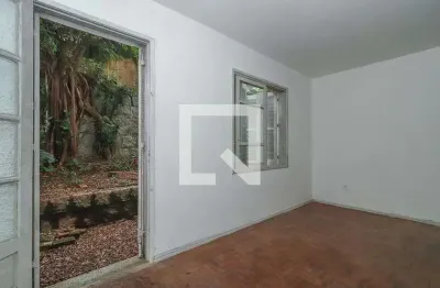 Apartamento para alugar na rua general joão telles, independência, porto alegre por r$ 1.550