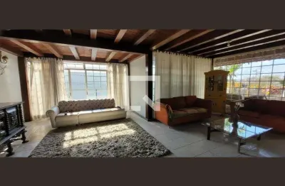 Casa com 5 quartos para alugar na Rua João Brito De Oliveira 327 - Jardim Petropolis - Cep 32655-060 - Betimmg, Filadélfia, Betim