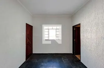 Casa com 4 quartos para alugar na Rua Serra Negra, Belém, São Paulo