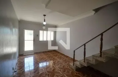 Casa com 2 quartos para alugar na Rua Celi, Piam, Belford Roxo
