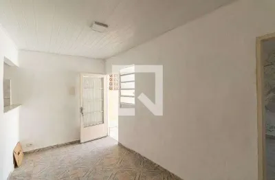 Casa com 1 quarto para alugar na Rua Galileu Menon, Artur Alvim, São Paulo