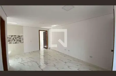 Casa com 2 quartos para alugar na Rua Água Santa, Belém, São Paulo