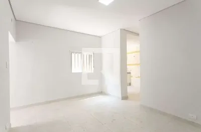 Casa com 2 quartos para alugar na Rua Lourenço Vaz, Tatuapé, São Paulo