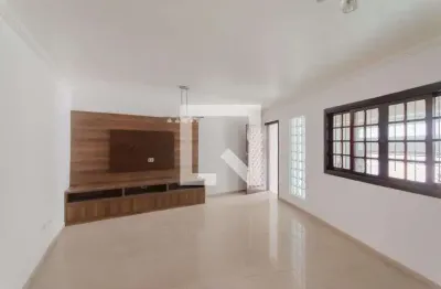 Casa com 3 quartos para alugar na Rua Leandro de Carvalho, Cambuci, São Paulo