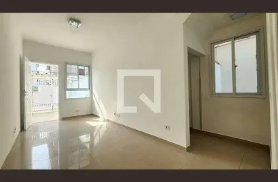 Casa com 2 quartos para alugar na Rua Guaibê, Aparecida, Santos