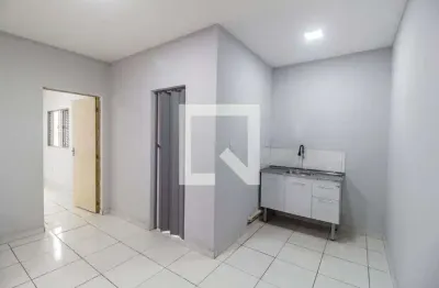 Casa com 1 quarto para alugar na Rua Igarapava, Parque Viana, Barueri
