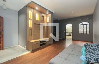 Casa com 4 quartos para alugar na Rua Comendador Bento Pereira, Cambuci, São Paulo
