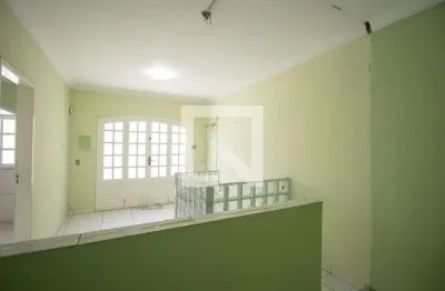 Casa com 3 quartos para alugar na Travessa Washington Luís, Paraíso, São Gonçalo