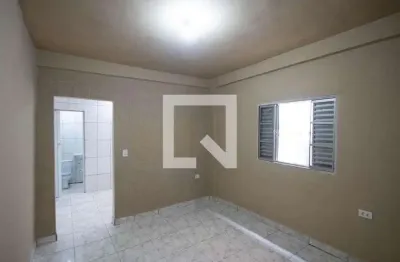 Casa com 1 quarto para alugar na Rua Itamonte, Vila Sabrina, São Paulo
