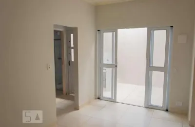 Casa com 2 quartos para alugar na Qe 9 Conjunto A Fundos, Guará I, Brasília