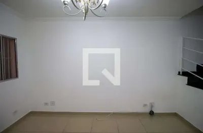 Casa com 2 quartos para alugar na Rua Santo Antônio de Itaberava, Itaquera, São Paulo