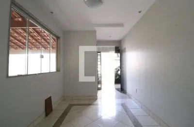 Casa para aluguel - segismundo pereira, 3 quartos,  175 m² - uberlândia