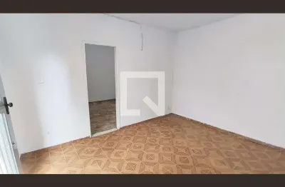 Casa com 2 quartos para alugar na Rua dos Biólogos, Taquara, Rio de Janeiro