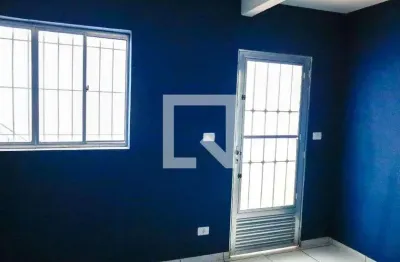 Casa com 3 quartos para alugar na Rua Dona Maria Emília Neves Ferro Silva, Padroeira, Osasco