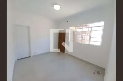 Casa com 1 quarto para alugar na Rua Antônio de Queiroz Filho, Beira Mar, São Vicente