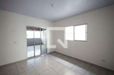 Casa com 1 quarto para alugar na Rua Manoel Teixeira, Vila Maluf, Suzano