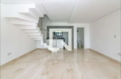 Casa com 3 quartos para alugar na Alameda dos Canários, Cabral, Contagem