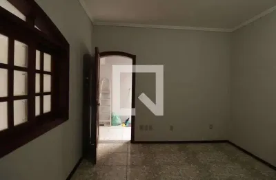 Casa com 3 quartos para alugar na Avenida Francisco Nobre, Medeiros, Jundiaí