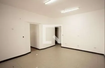 Casa com 2 quartos para alugar na Avenida Imirim, Santana, São Paulo