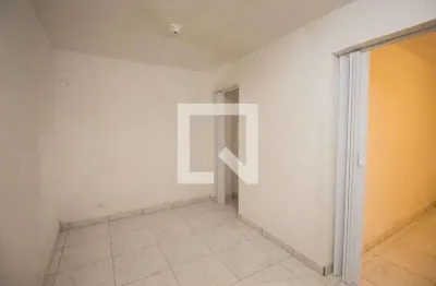 Casa com 2 quartos para alugar na Rua Arraial de São Bartolomeu, Itaquera, São Paulo