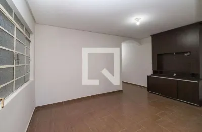 Casa com 3 quartos para alugar na Rua Benedito da Cruz, Sapopemba, São Paulo
