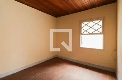 Casa com 2 quartos para alugar na Rua Relíquia, Casa Verde, São Paulo