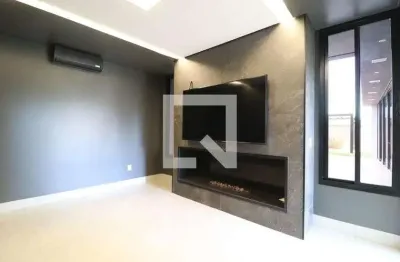 Casa / sobrado em condomínio para aluguel - granja marileusa, 4 quartos,  270 m² - uberlândia