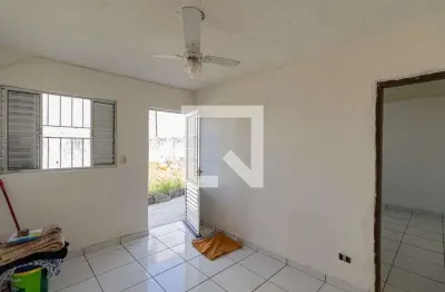 Casa com 1 quarto para alugar na Rua Namé, Vila Ré, São Paulo