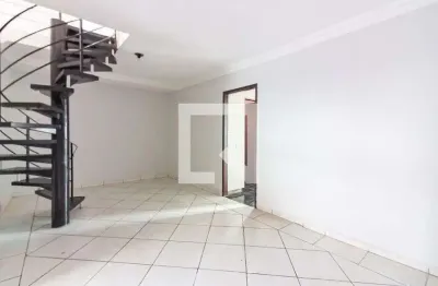 Casa com 4 quartos para alugar na Rua Giuseppe Sacco, Bandeiras, Osasco