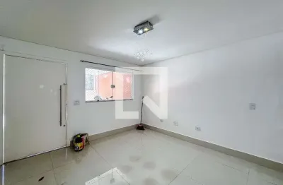 Casa com 3 quartos para alugar na Rua José Lógulo, Mooca, São Paulo