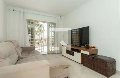 Casa com 3 quartos para alugar na Rua Pérsio Pacheco e Silva, Interlagos, São Paulo