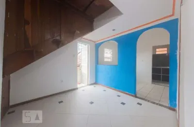 Casa com 2 quartos para alugar na Rua Padre Eloy, Federação, Salvador