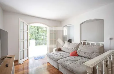 Casa com 3 quartos para alugar na Passagem João Fabro, Bela Vista, Osasco