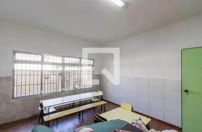 Casa com 3 quartos para alugar na Rua Bartolomeu Soares, Ponte Rasa, São Paulo