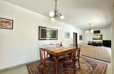 Casa com 3 quartos para alugar na Rua Caramuru, Saúde, São Paulo