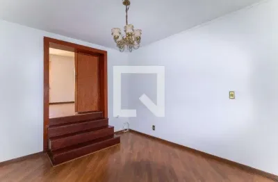 Casa com 1 quarto para alugar na Travessa Gilberto Menezes de Góes, Vila Dionisia, São Paulo